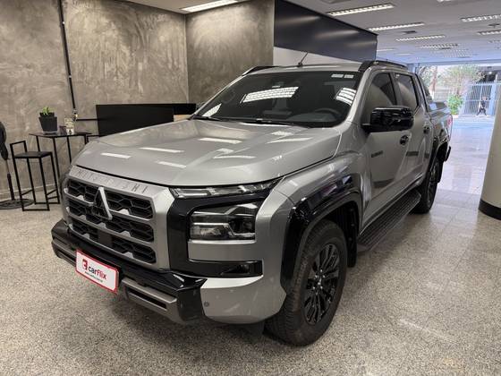 MITSUBISHI TRITON 2.4 BITURBO DIESEL CD KATANA 4X4 AUTOMÁTICO